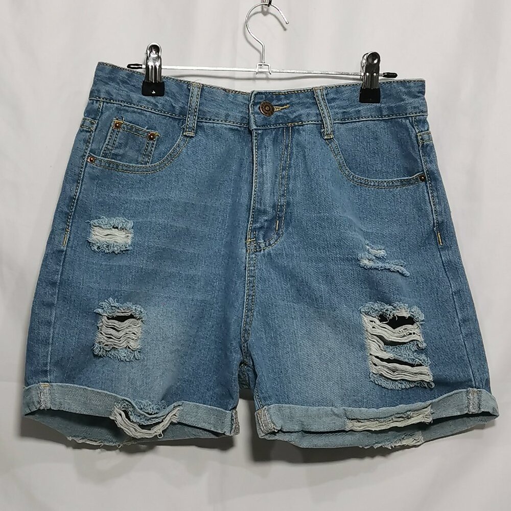 Distressed Light Wash Denim Shorts Size M NWOT #103